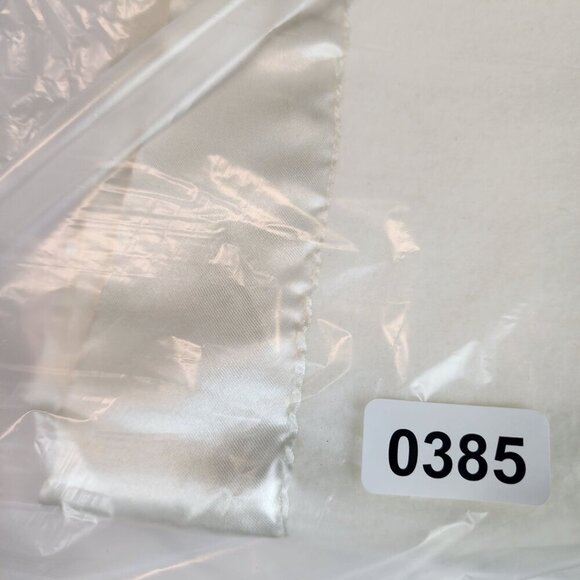 Kids Line baby blanket white with satin trim - Picture 7 of 7